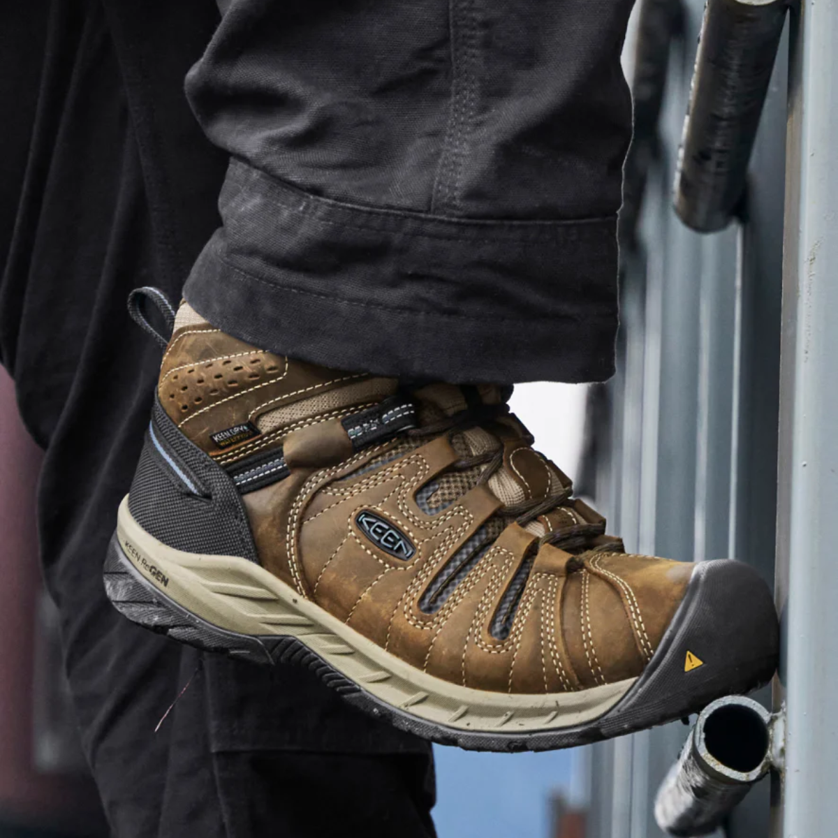 KEEN FLINT II MID WP BOTA MEN