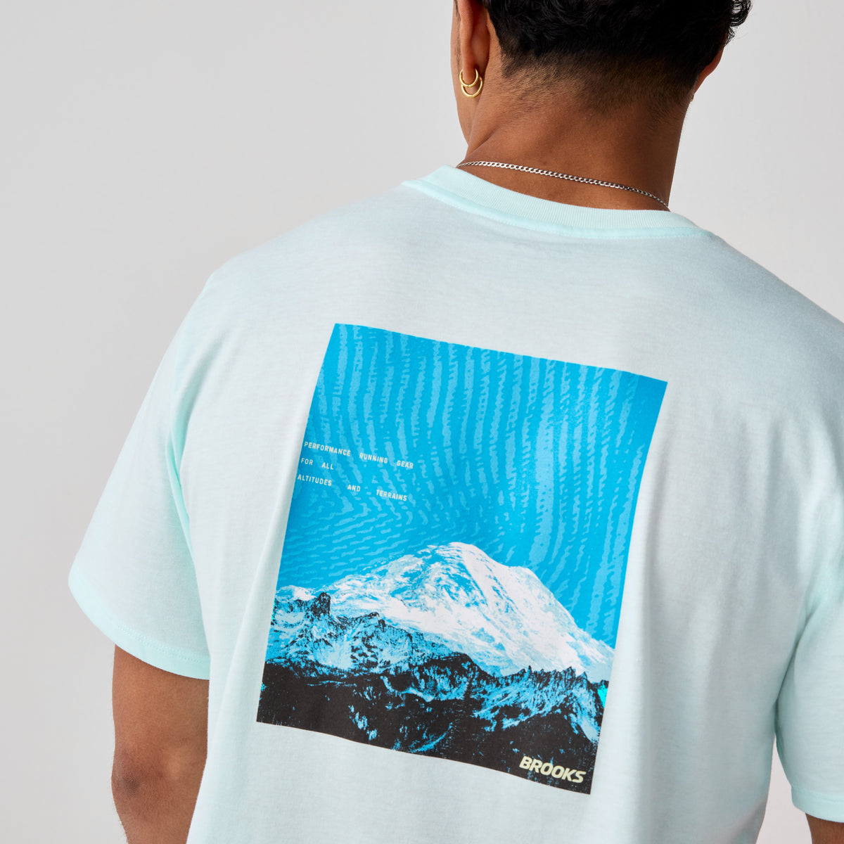 BROOKS GRAPHIC SLEEVE SUETER MEN