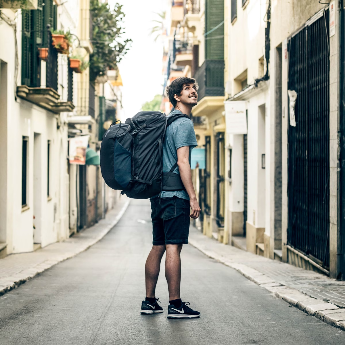 THULE LANDMARK BACKPACK 70L