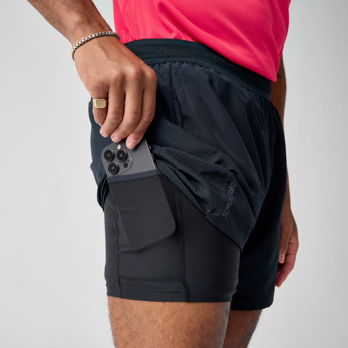 BROOKS DASH 2 EN 1 PANTALON CORTO MEN