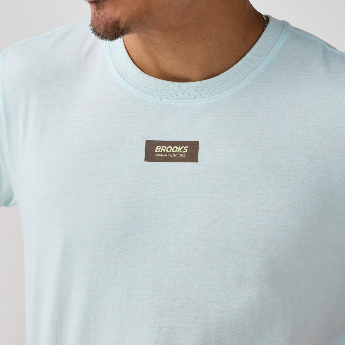 BROOKS GRAPHIC SLEEVE SUETER MEN