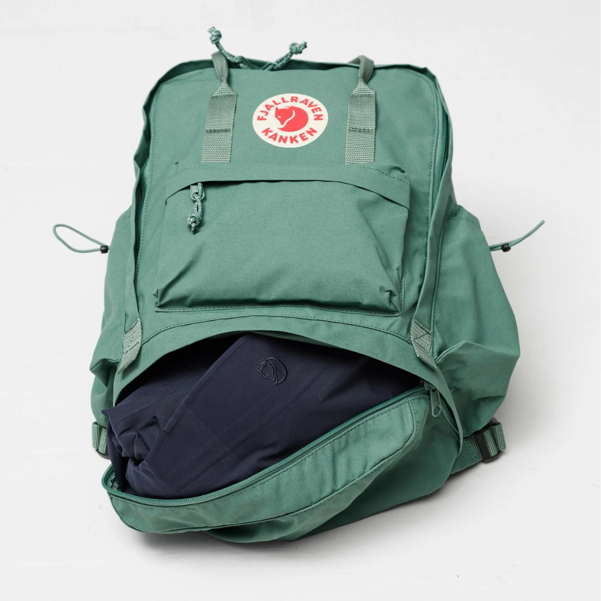 FJÄLLRÄVEN KÅNKEN OUTLONG BACKPACK 18 L