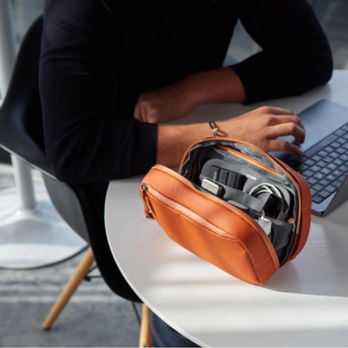 ORBITKEY TECH POUCH 2 IN 1